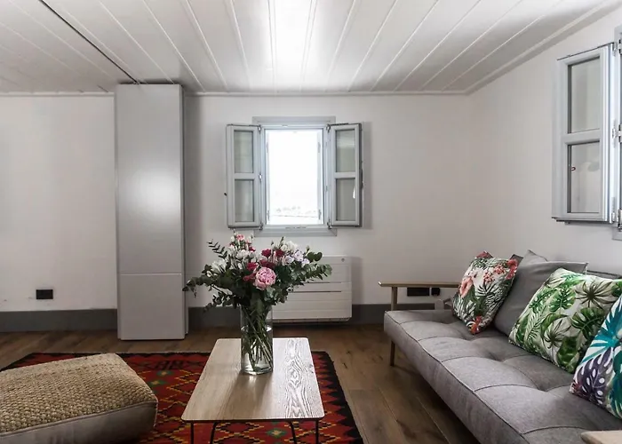 Appartement One Manto Square *