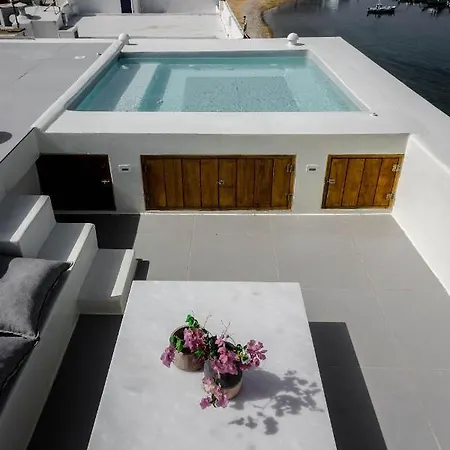 One Manto Square Mykonos Town