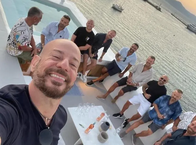 One Manto Square Lägenhet