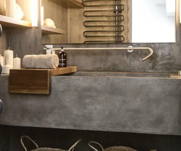 One Manto Square Appartamento *