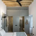 Апартаменты One Manto Square