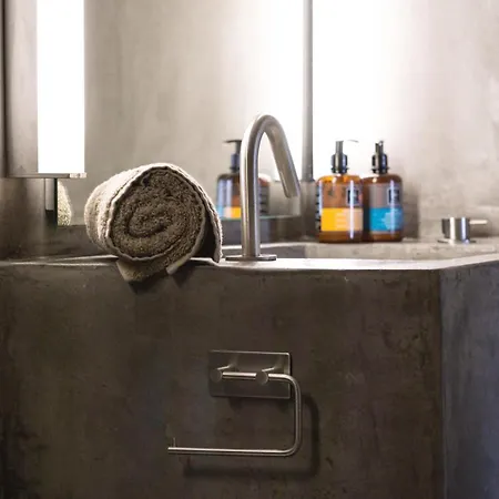 Appartement One Manto Square *