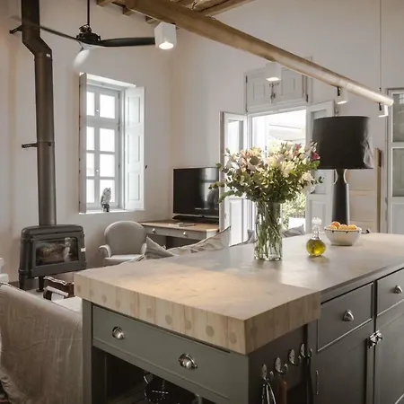 Appartement One Manto Square *